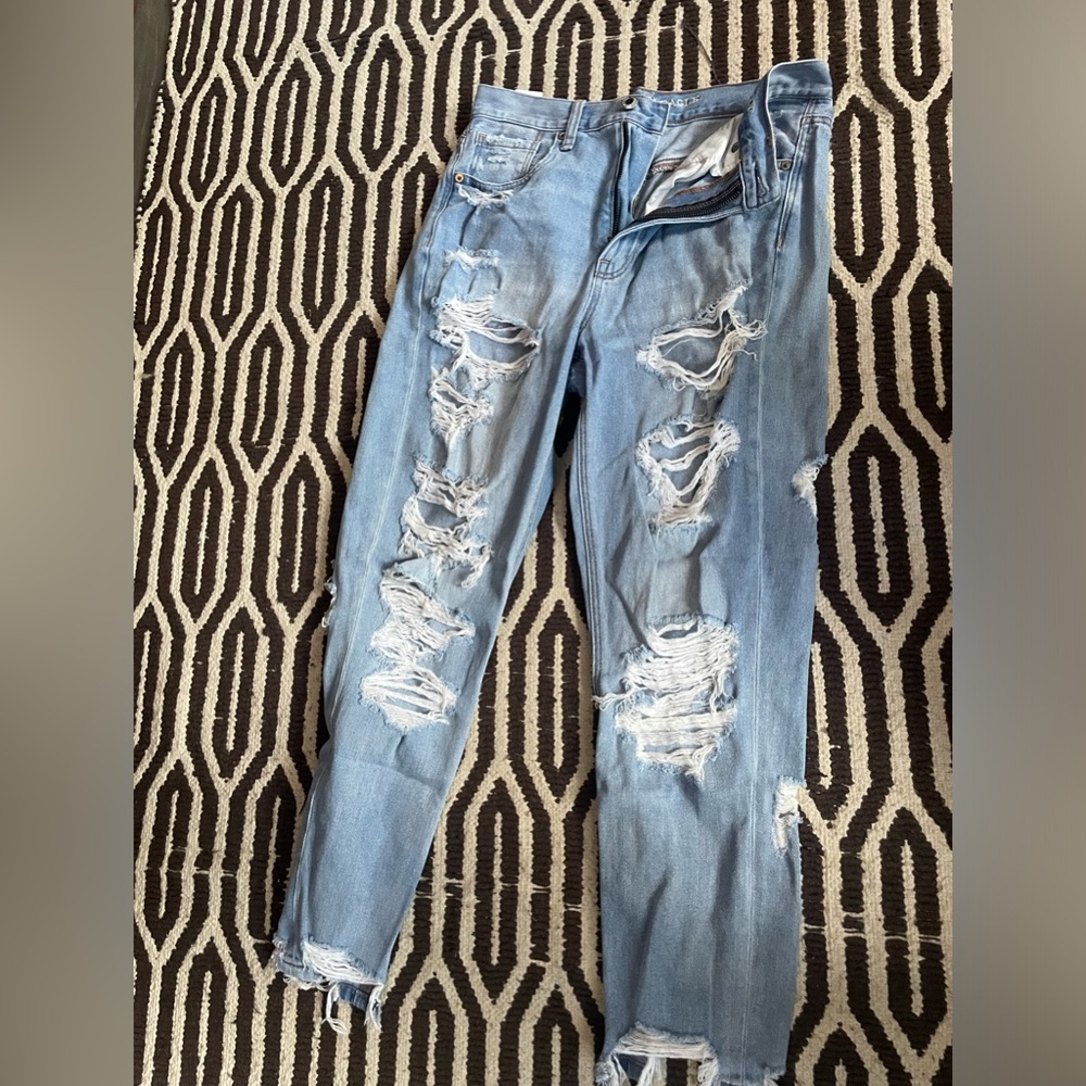 AE Mom Jean